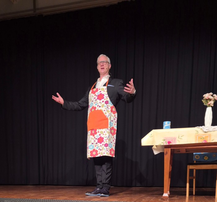 Hans Gerzlich bei seinem Auftritt am 06.01. in der Festhalle Obereisesheim