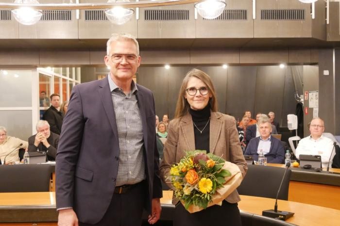 OB Steffen Hertwig mit Dr. Ruth Hilbig im Ratssaal 