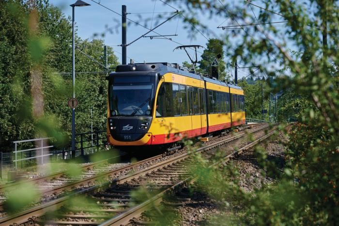Stadtbahn auf Schienen Foto: Christian Ernst
