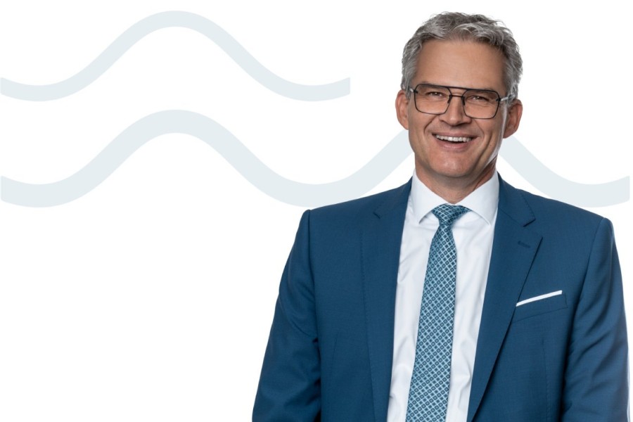 Porträtfoto von OB Steffen Hertwig